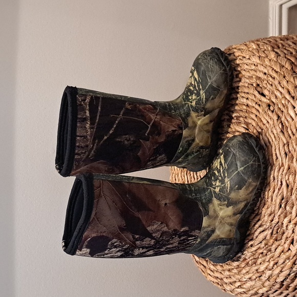 Bogs Youth Classic‎ High Boots Mossy Oak Camo Print Waterproof/Insulated Size 11 - Picture 1 of 8